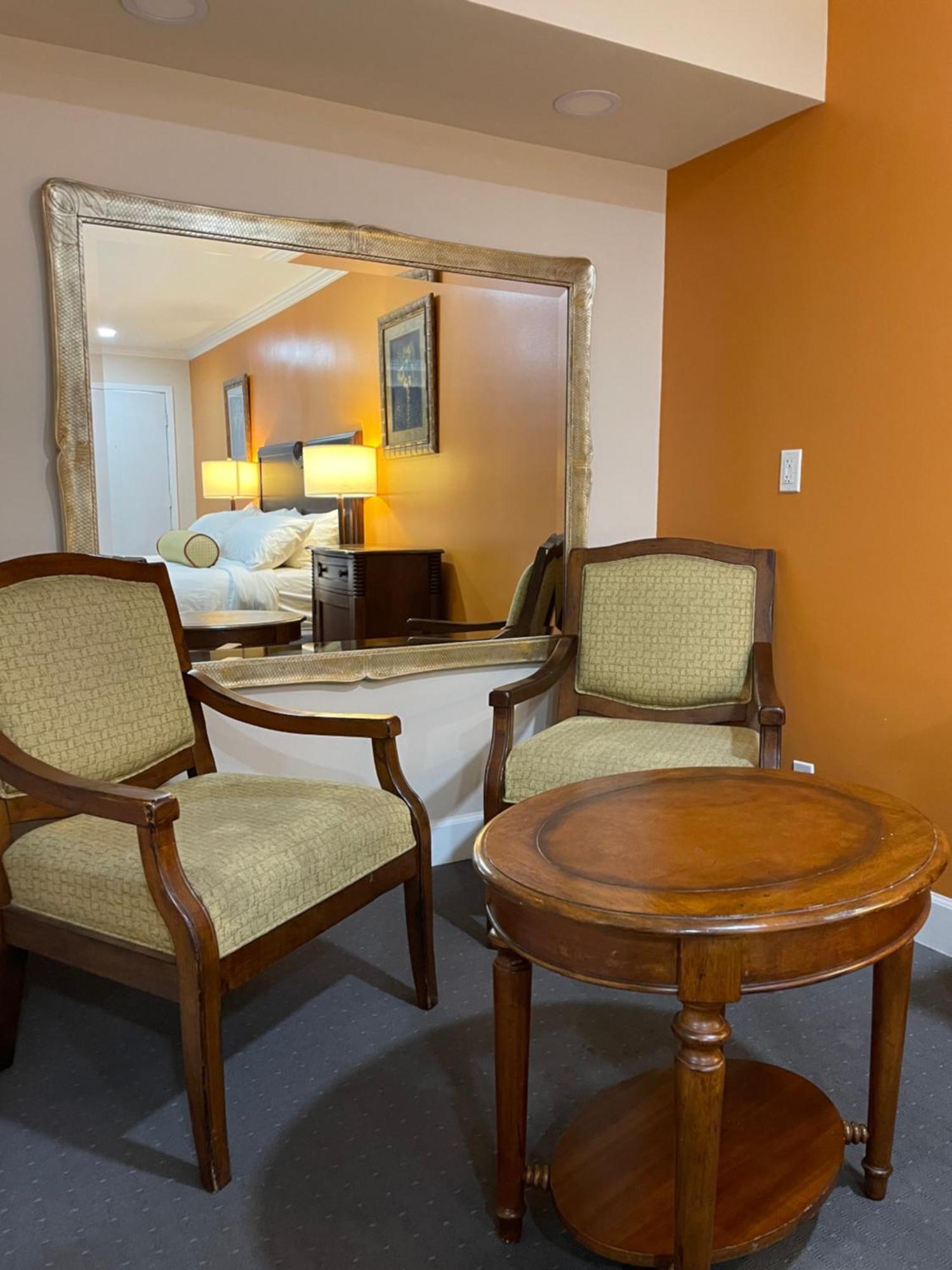Howard Johnson By Wyndham Ridgecrest, Ca المظهر الخارجي الصورة