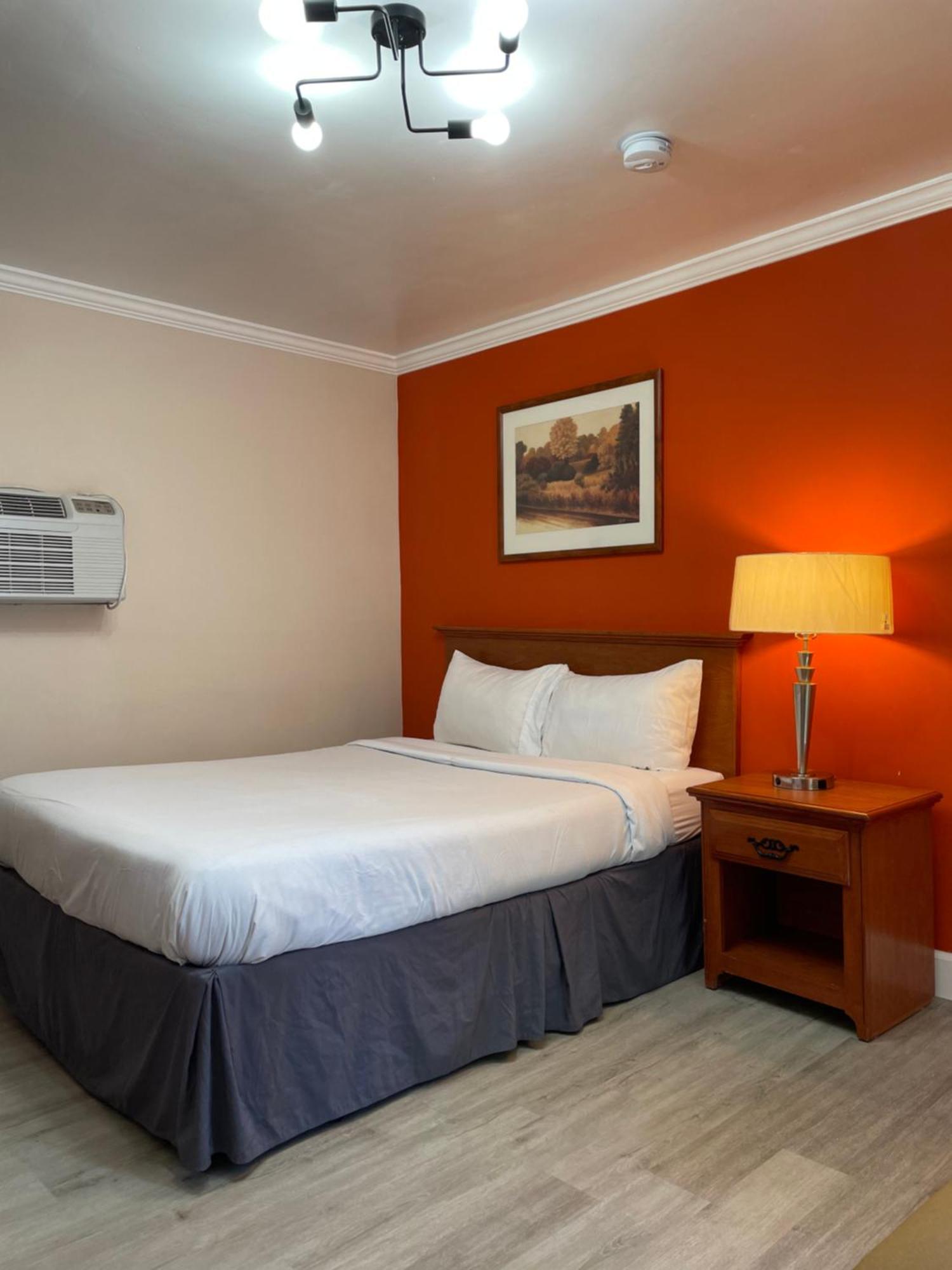 Howard Johnson By Wyndham Ridgecrest, Ca المظهر الخارجي الصورة