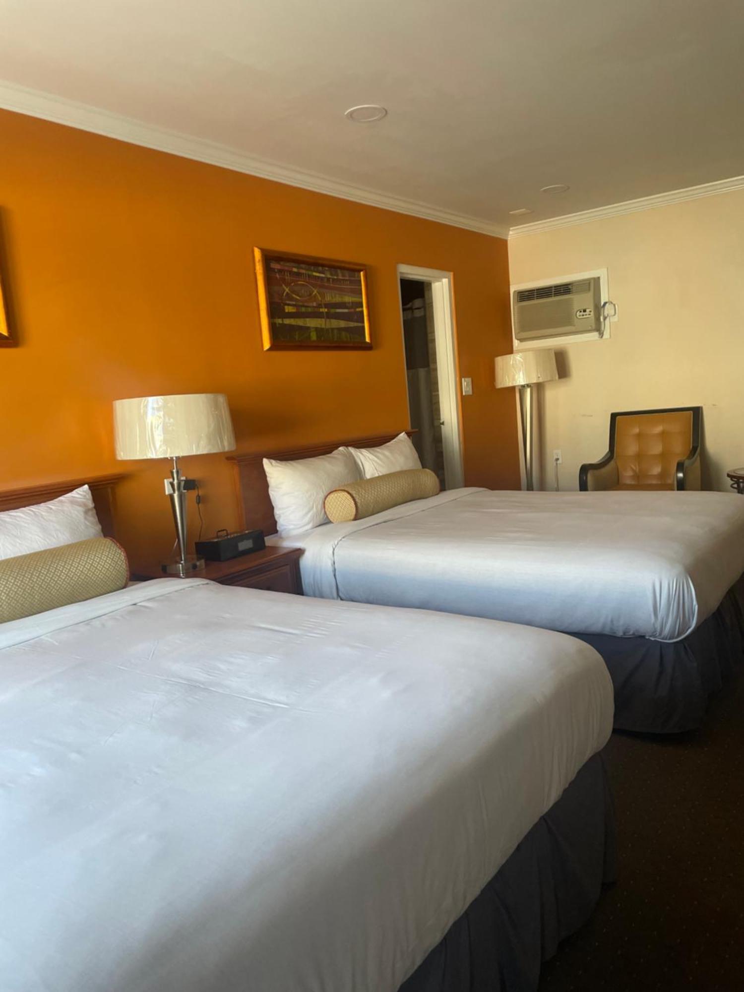 Howard Johnson By Wyndham Ridgecrest, Ca المظهر الخارجي الصورة